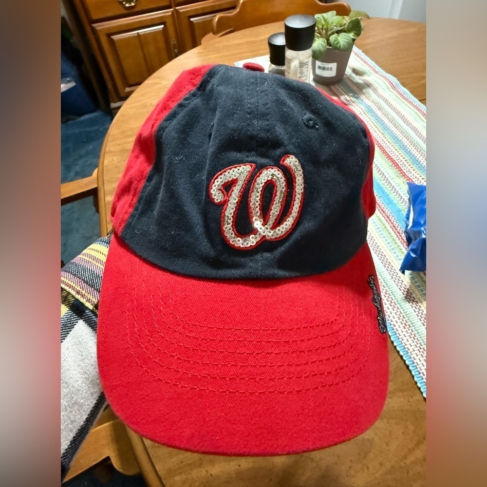 Washington Nationals Red and Black Cap‎